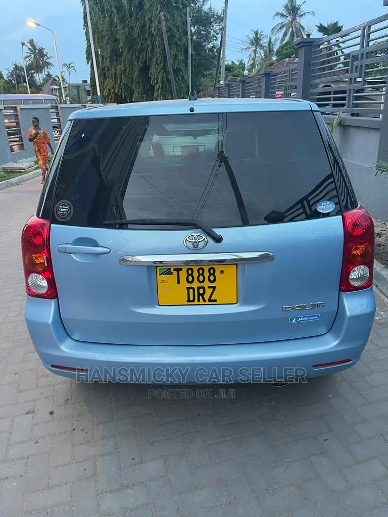 Toyota Raum 2006 Blue