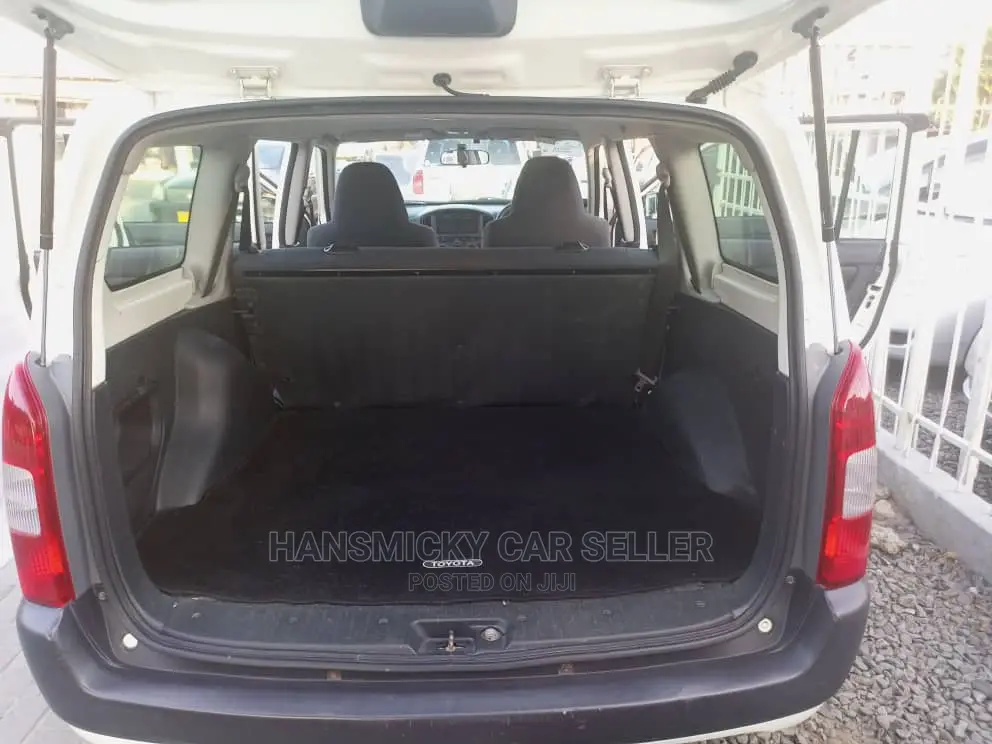 Toyota Probox 2006 White