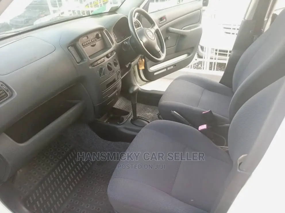 Toyota Probox 2006 White