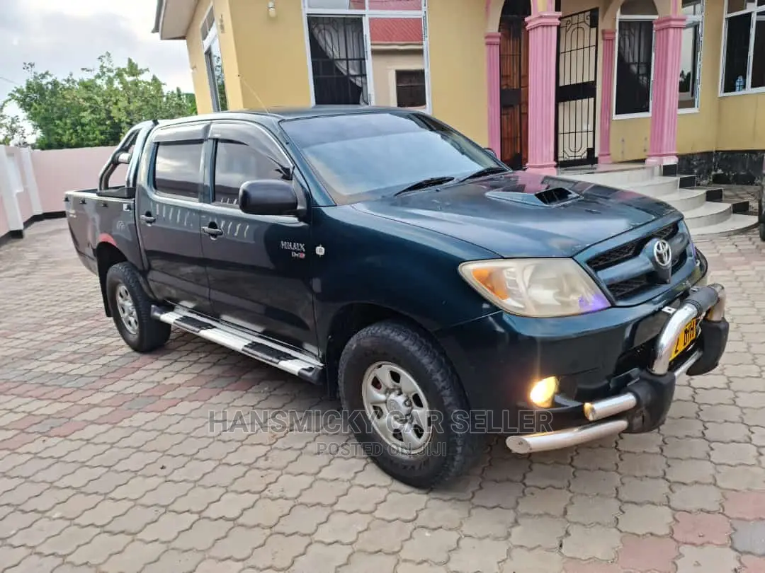 Toyota Hilux 2013 Green
