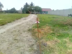 Kiwanja Kinauzwa Milioni 2 Na Laki Nane Ukonga.