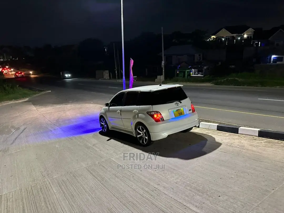 Toyota IST 2006 White