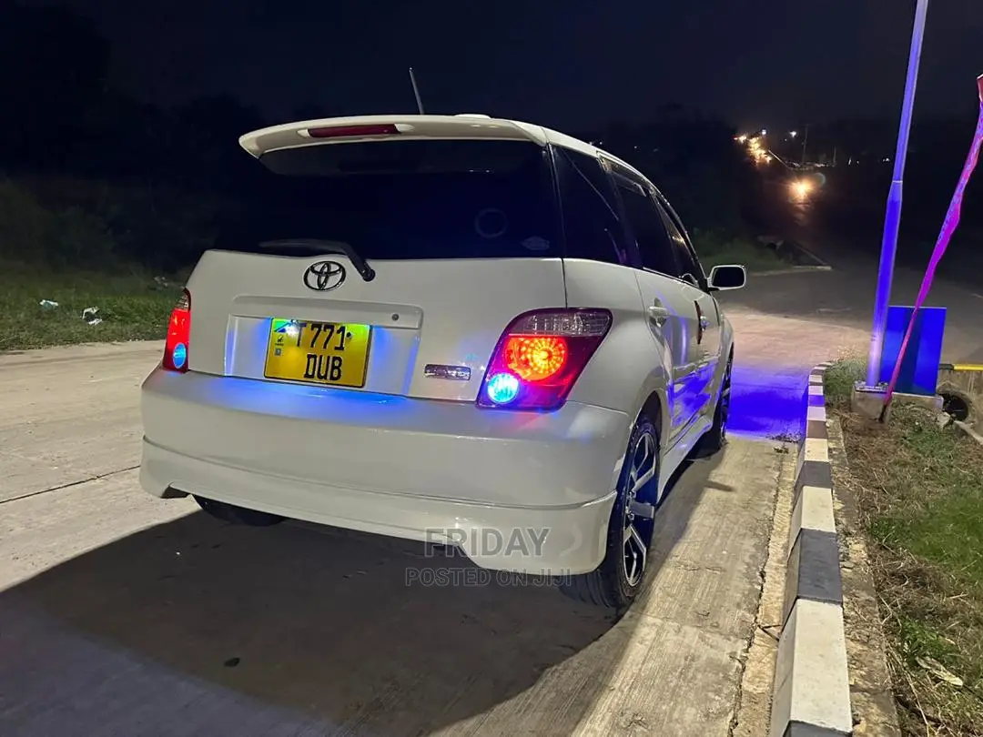 Toyota IST 2006 White