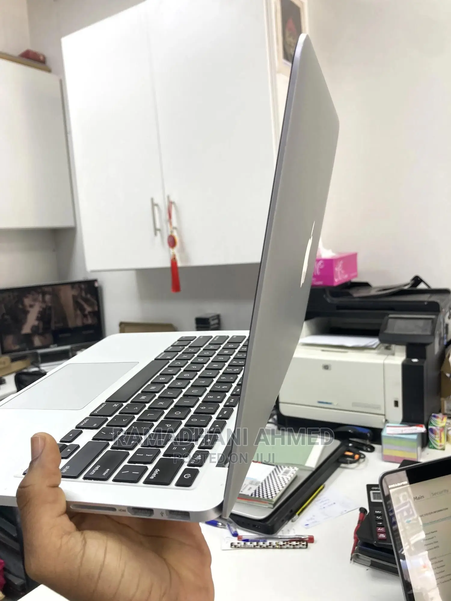 Laptop Apple MacBook Pro 2015 8GB Intel Core I5 SSD 256GB