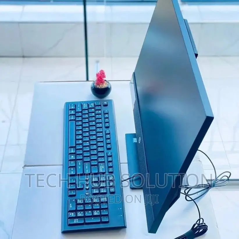 New Desktop Computer HP AiO 22 4GB AMD Ryzen HDD 1T