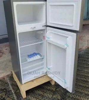 Boss Fridge Lt135