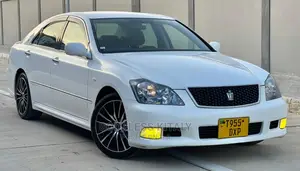 Toyota Crown 2006 White