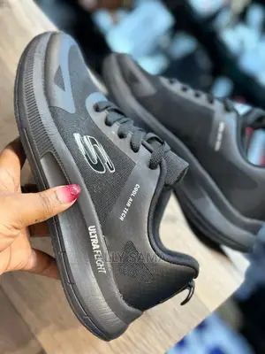 Lady's Shoes Black