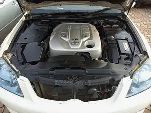 Toyota Crown 2010 White