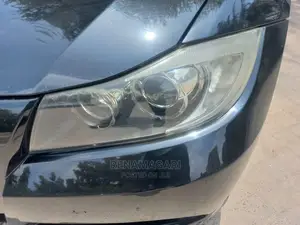 BMW 320i 2003 Black