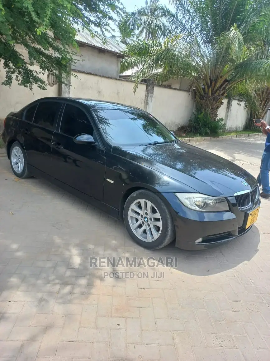 BMW 320i 2003 Black