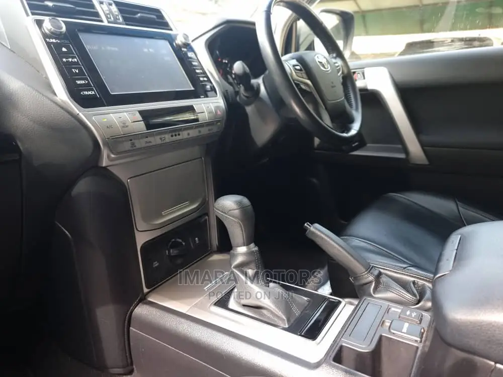 Toyota Land Cruiser Prado 2019 Black