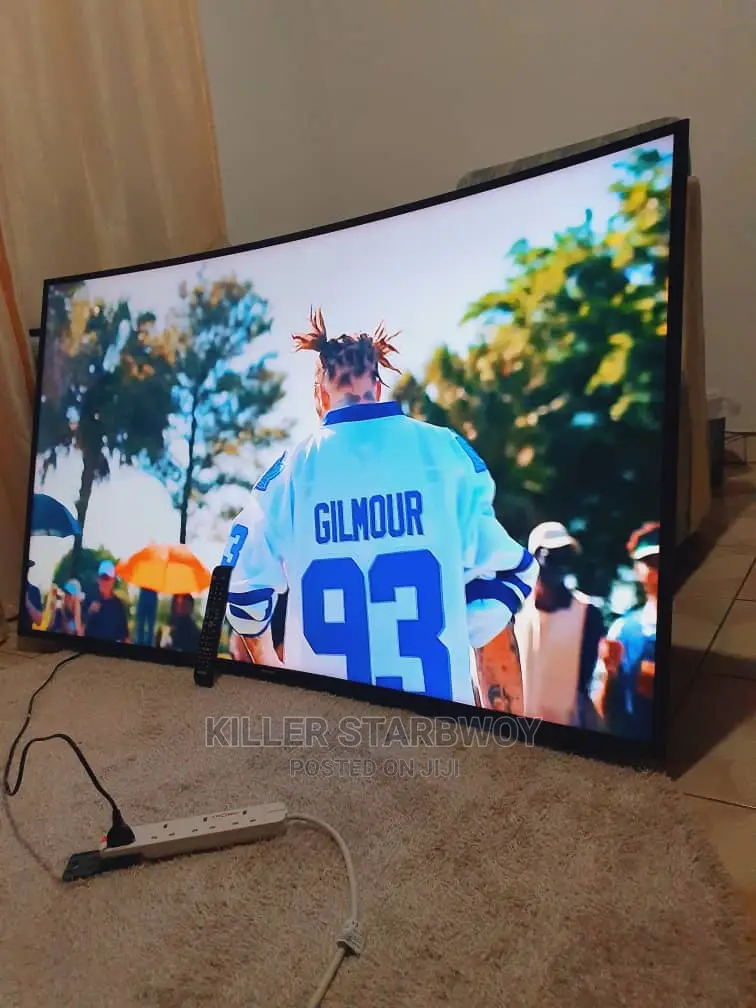 Samsung Curved 65 Inches