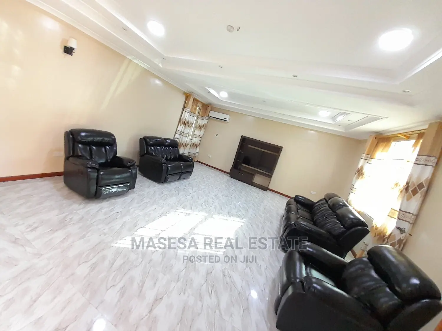 5bdrm House in Msasani for Rent