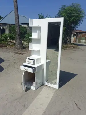 Dressing Table Mpya