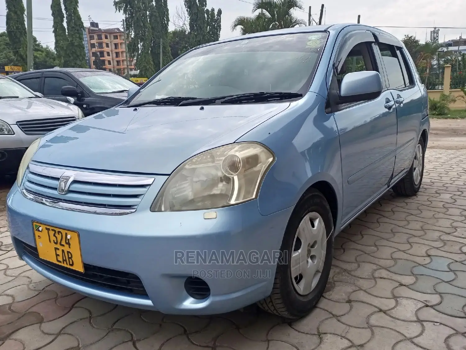 Toyota Raum 2010 Blue