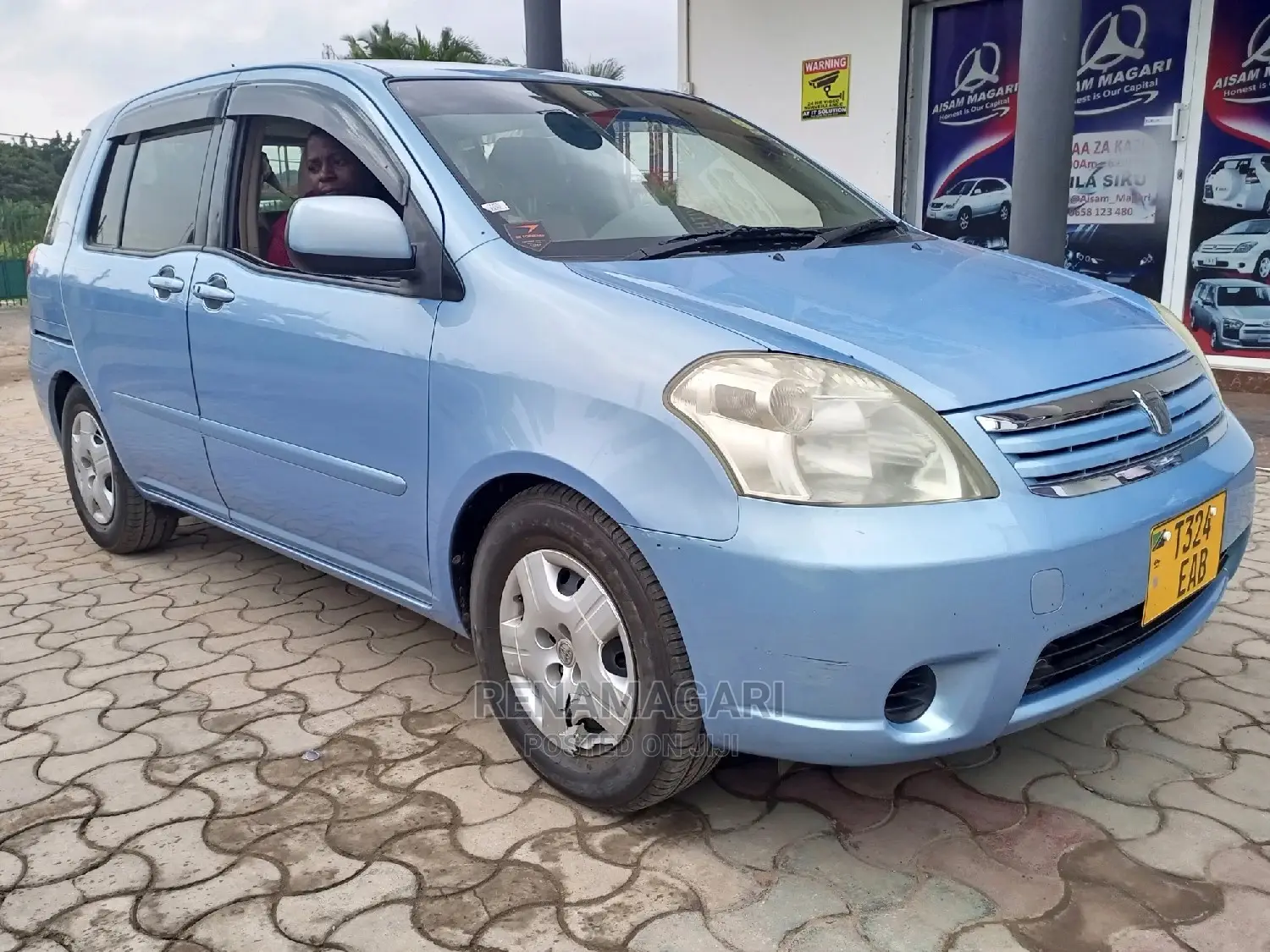 Toyota Raum 2010 Blue