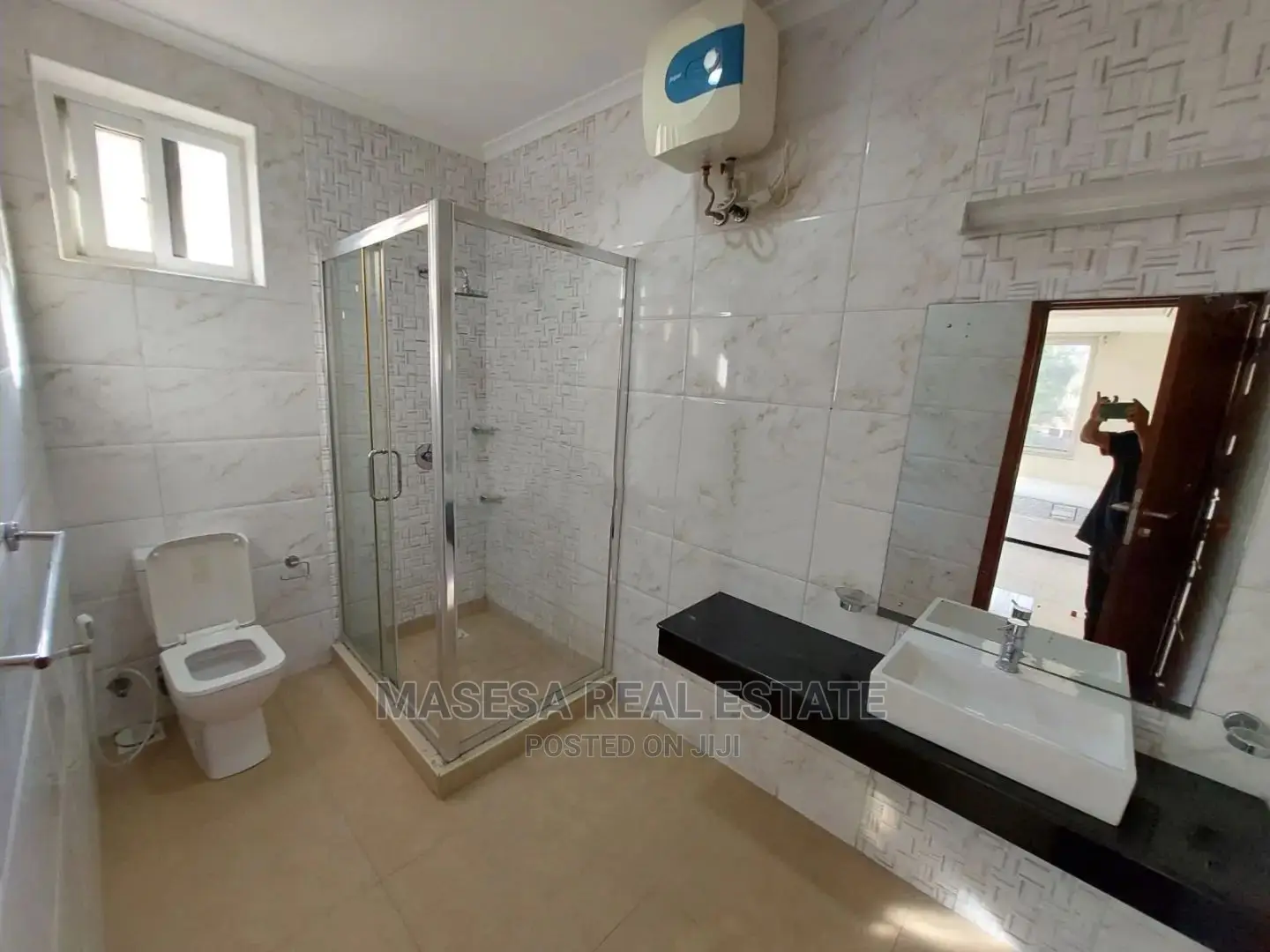 3bdrm Villa in Masaki for Rent