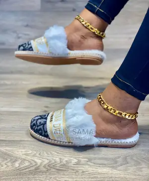 Lady's Shoes All Brand