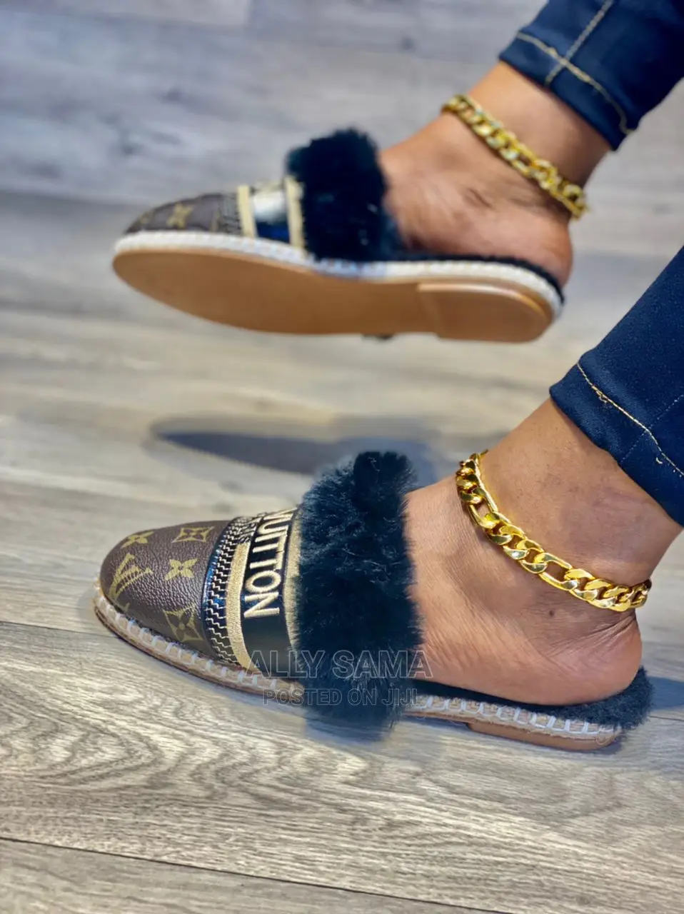 Lady's Shoes All Brand