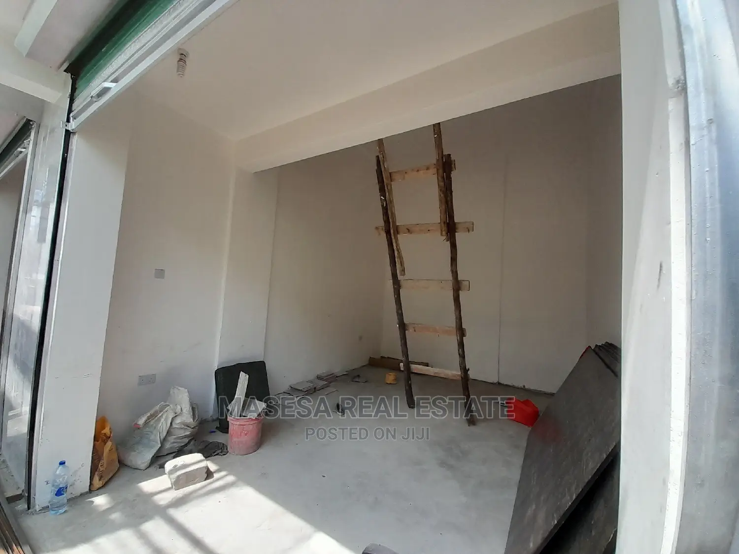 Shops and Godown for Rent in Kariakoo
