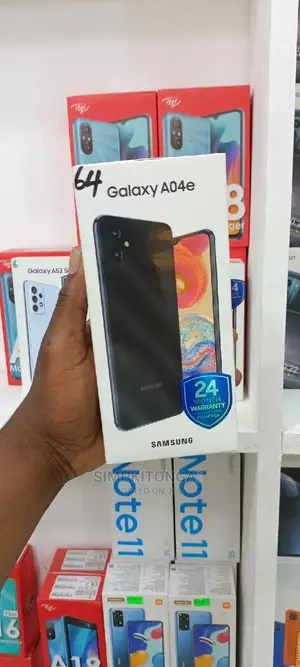 New Samsung Galaxy A04e 64 GB Black