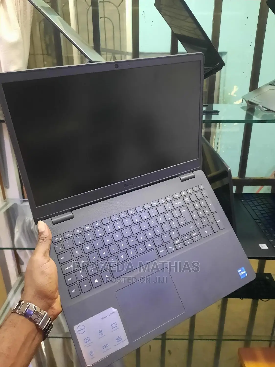 Laptop Dell Vostro 5481 8GB Intel Core I5 HDD 1T