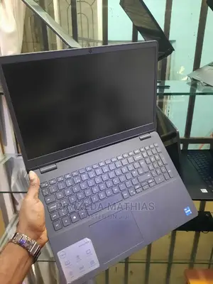 Laptop Dell Vostro 5481 8GB Intel Core I5 HDD 1T