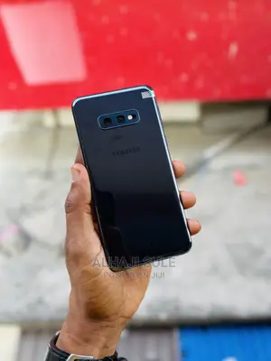 Samsung Galaxy S10e 128 GB Black