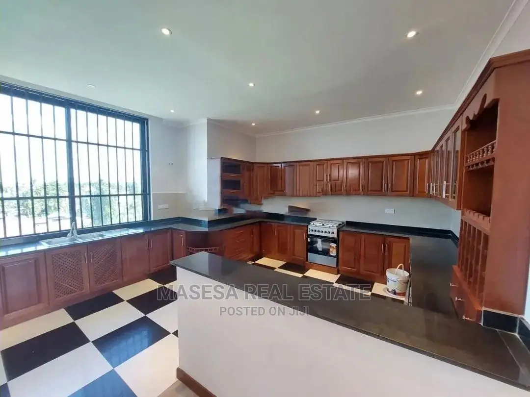 3bdrm Apartment in Mikocheni for rent