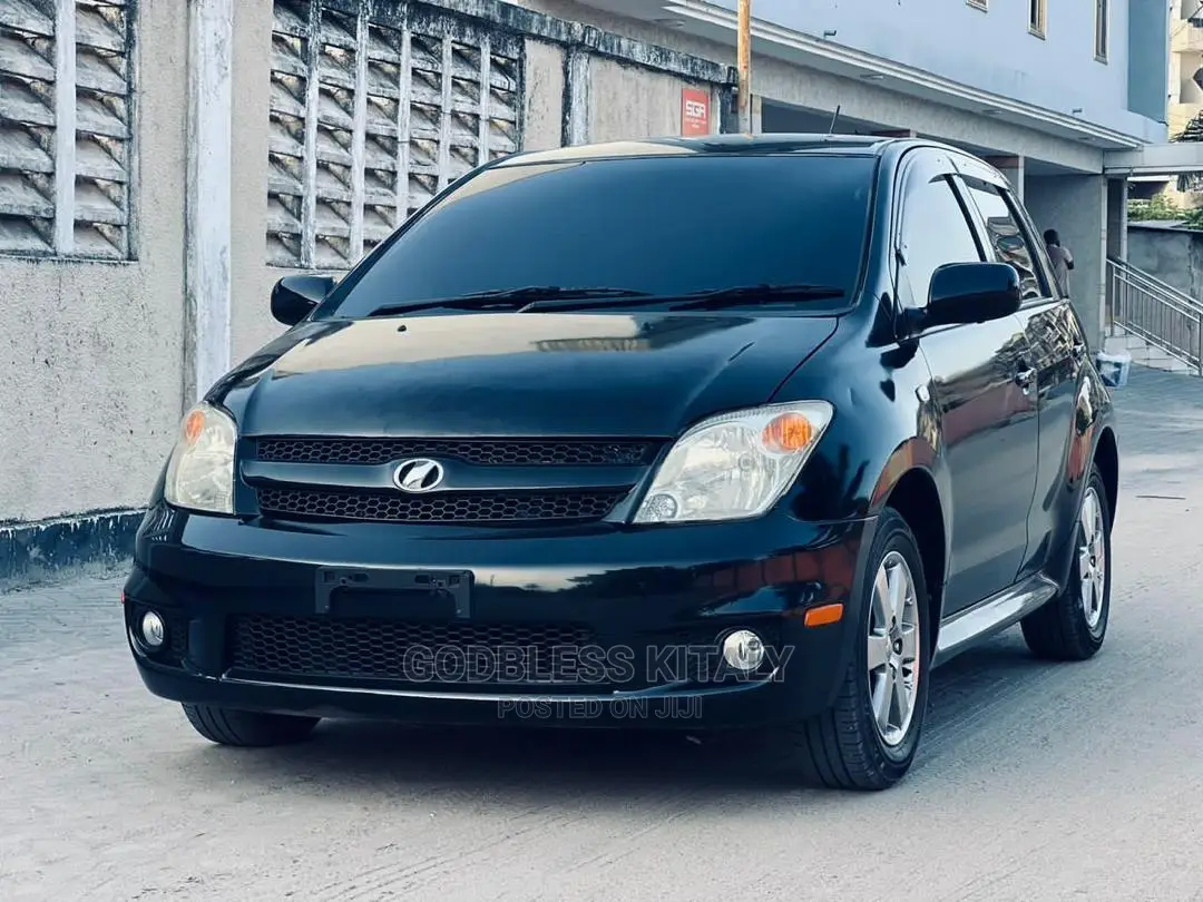 Toyota IST 2005 Black