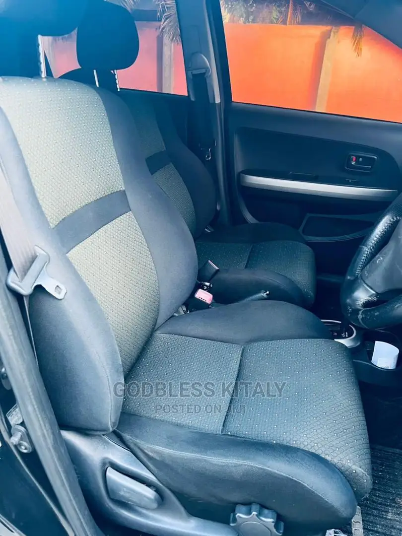 Toyota IST 2005 Black