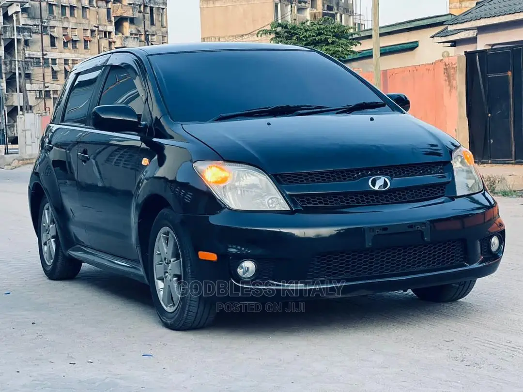 Toyota IST 2005 Black