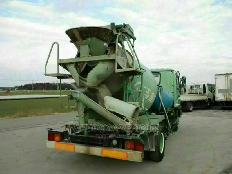 Isuzu Forward Concrete