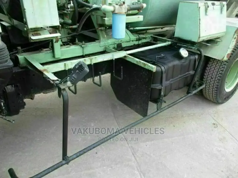 Isuzu Forward Concrete
