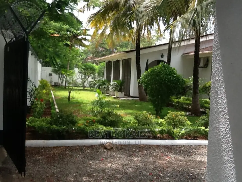 4bdrm House in Masaki for Sale