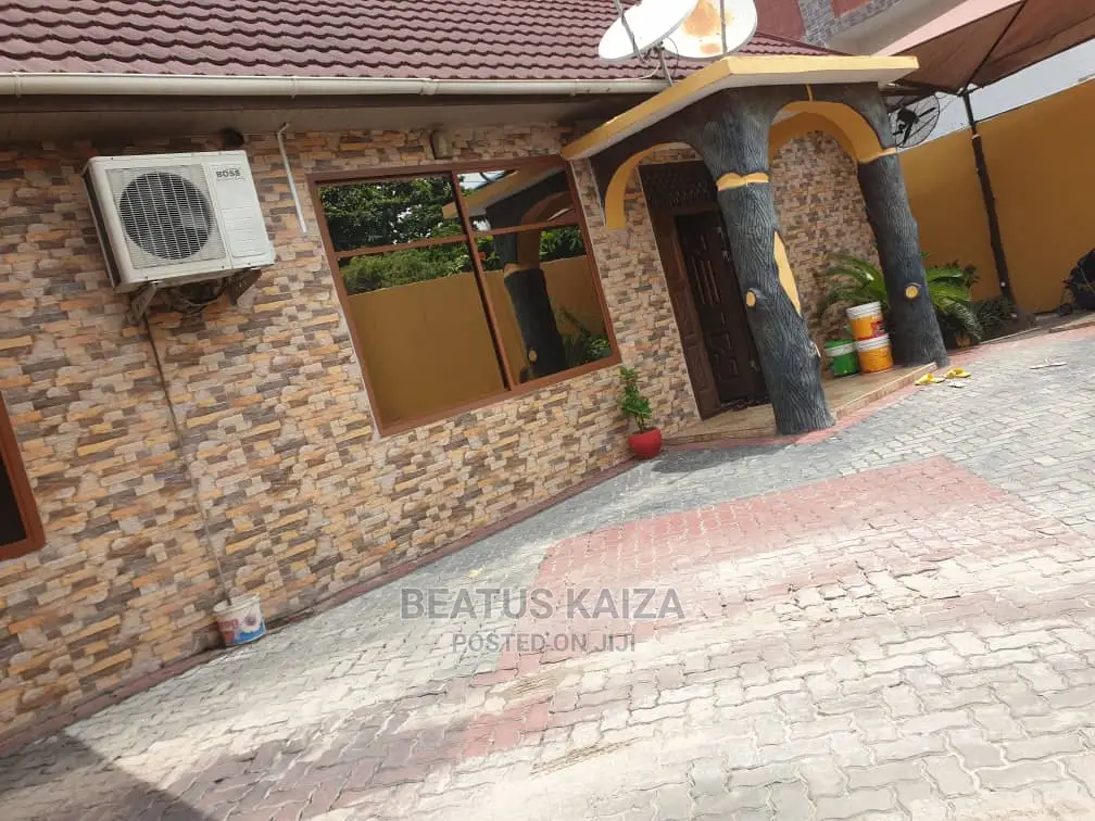 3bdrm Bungalow in Kinondoni Kwa Pinda for Rent