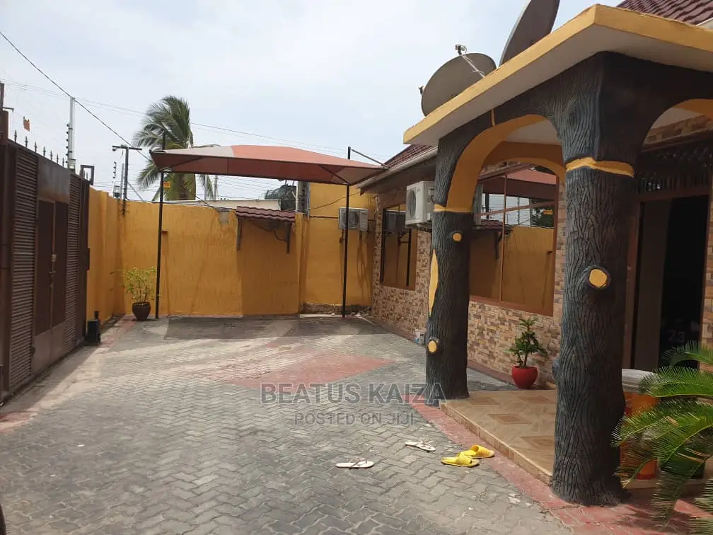 3bdrm Bungalow in Kinondoni Kwa Pinda for Rent