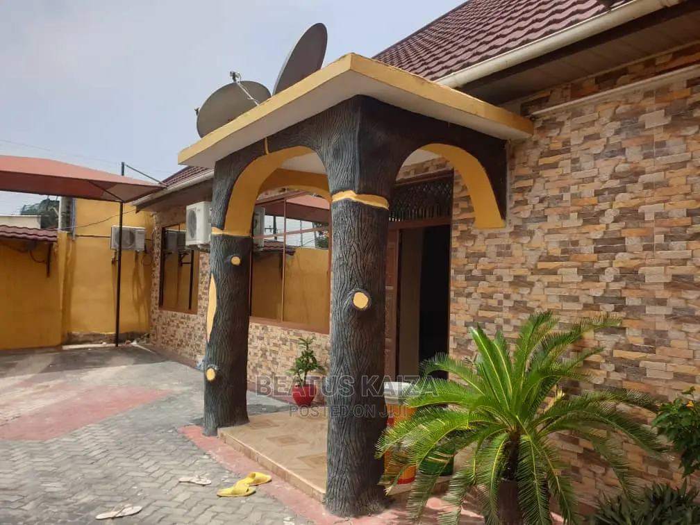 3bdrm Bungalow in Kinondoni Kwa Pinda for Rent
