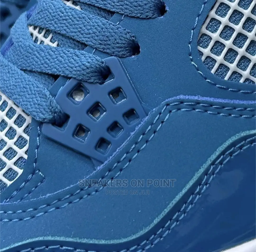 Nike Air Jordan 4