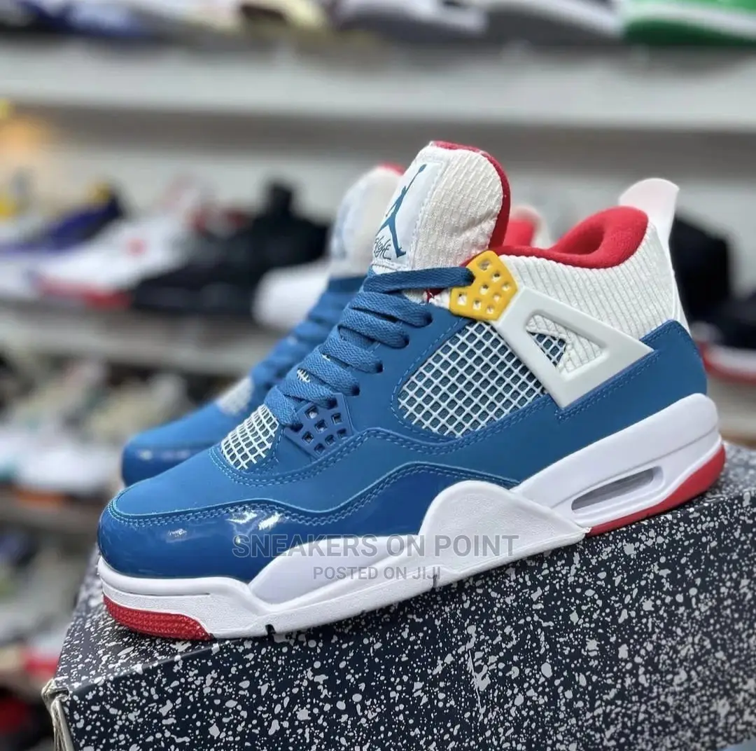 Nike Air Jordan 4