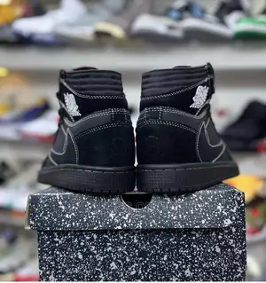 Nike Air Jordan 1