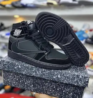 Nike Air Jordan 1