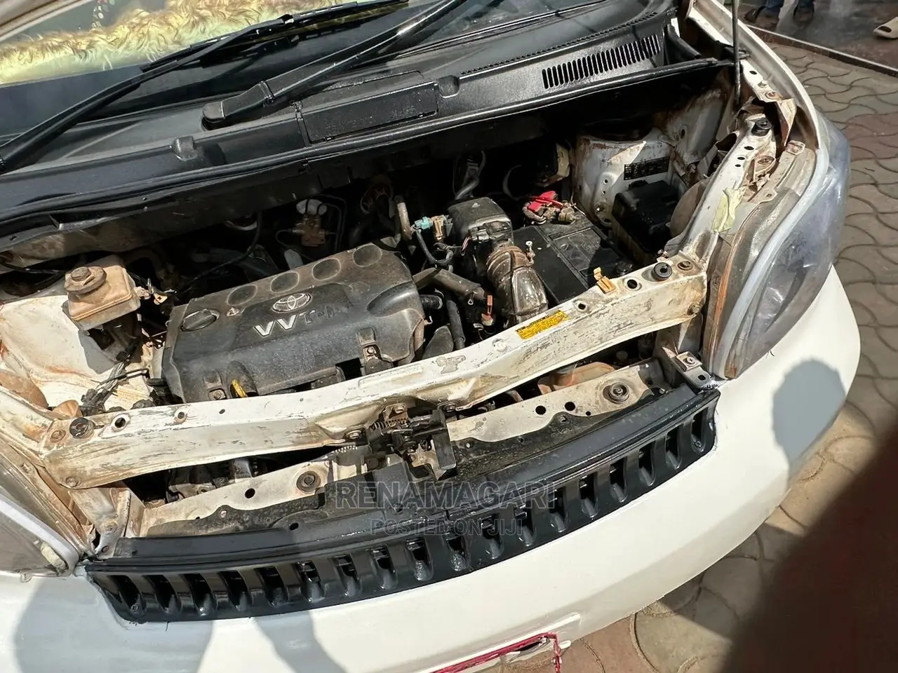 Toyota Porte 2004 White