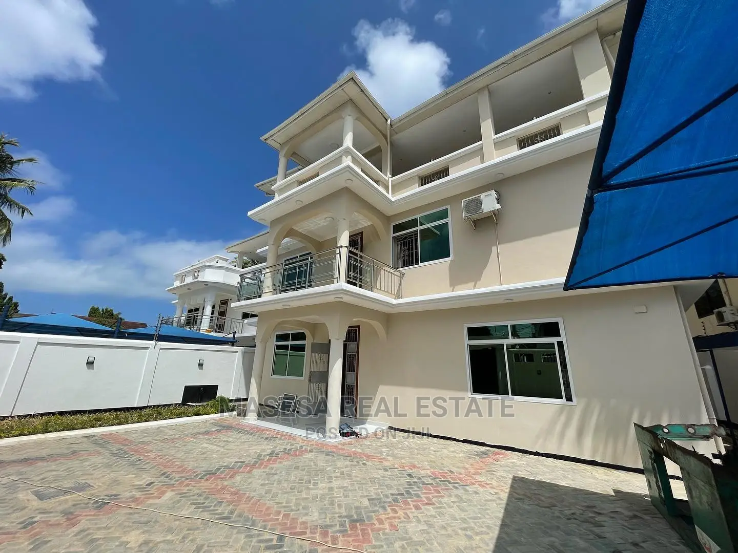 5bdrm House in Msasani for Sale