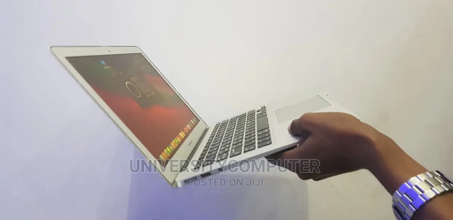 Laptop Apple MacBook Air 2017 8GB Intel Core I5 SSD 256GB