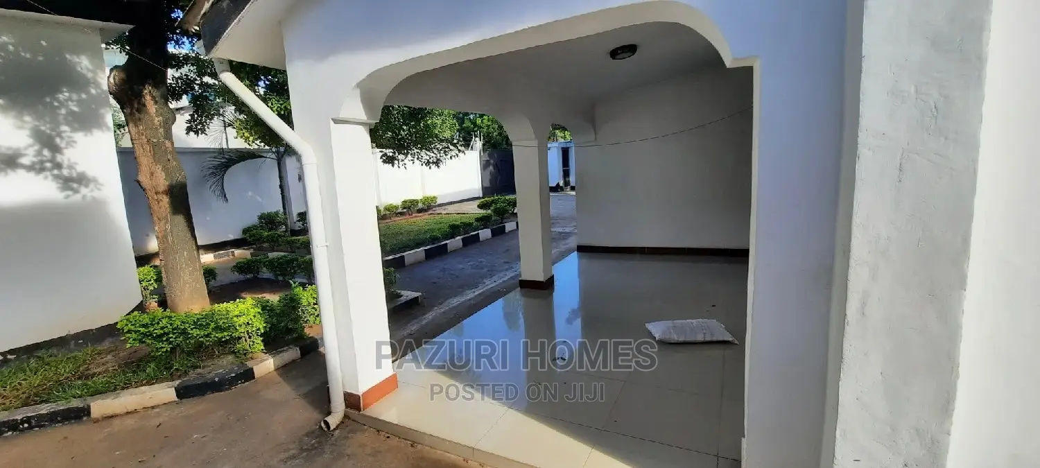 3bdrm House in Masaki for Rent