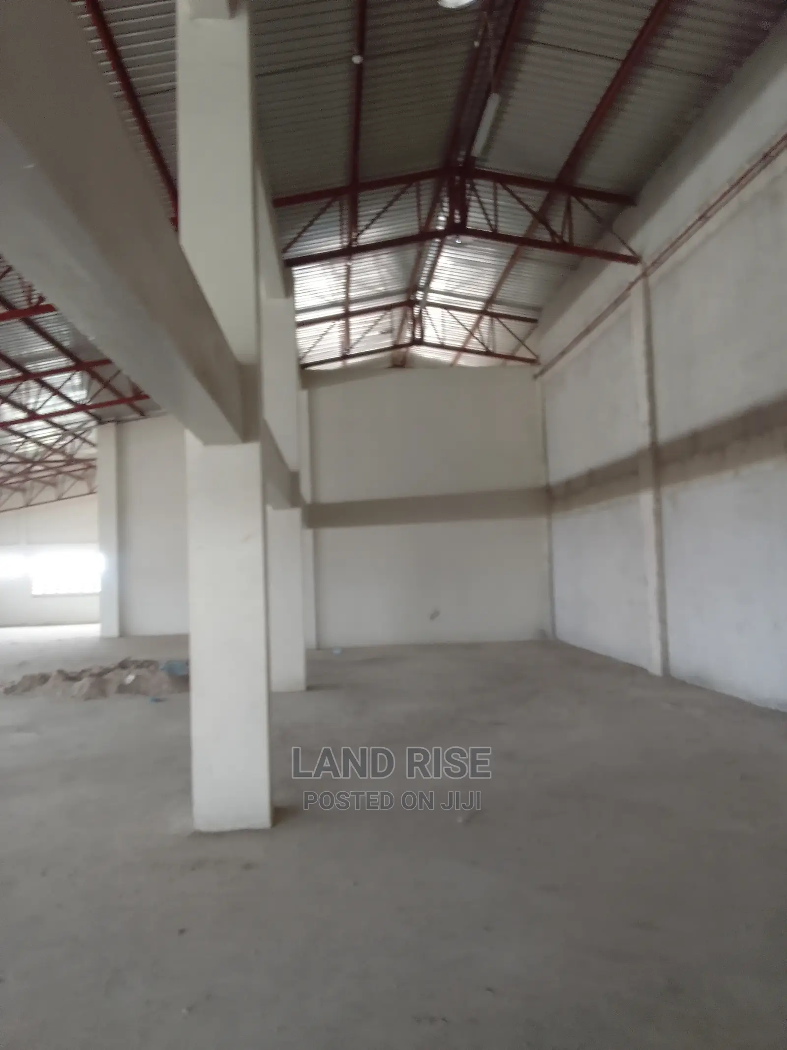 800 Sqm Warehouse