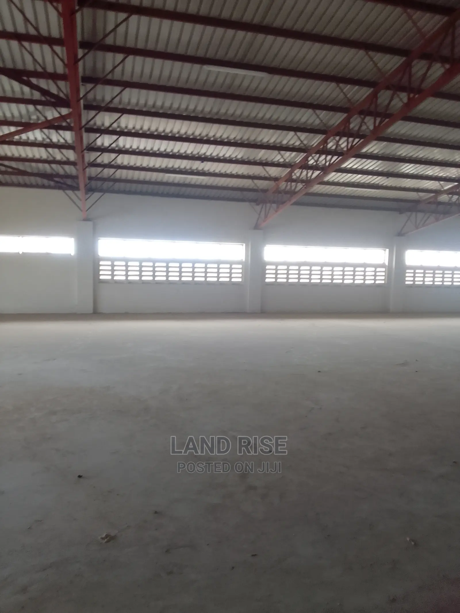 800 Sqm Warehouse