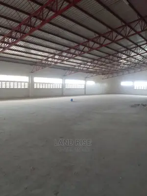 800 Sqm Warehouse